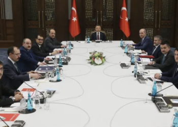 Saray’da Erdoğan’sız ekonomi toplantısı