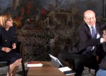 'Sarıkaya, 7 aylık hamileyken beni de sandalyeden itip düşürdü'