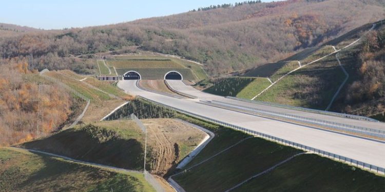 Sayıştay: Trafiğe açılmayan yola ‘154 gün boyunca 30 milyon araçlık geçiş garantisi’ ödendi