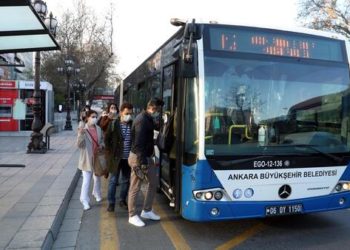 Sağlık çalışanlarına ücretsiz toplu taşıma hakkı uzatıldı