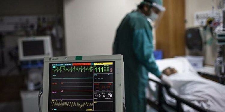 Sağlık çalışanlarının ücretsiz toplu taşıma hakkı uzatıldı