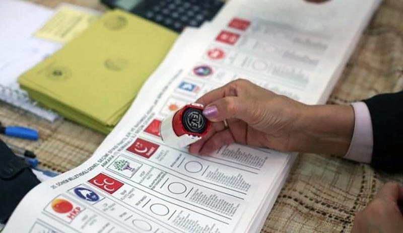 Seçim anketi sonucu: 2021'de AKP'deki düşüş yüzde 6,5