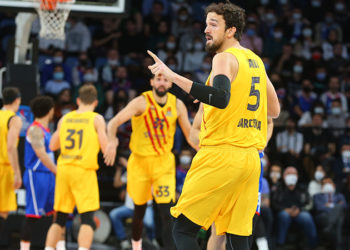 Sertaç Şanlı'nın kariyer rekoru kırdığı gecede Anadolu Efes'in serisi sona erdi