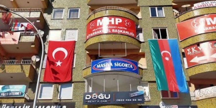 Ses kaydı MHP’yi karıştırdı