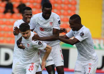 Sivasspor, Alanyaspor karşısında üç puanı tek golle aldı