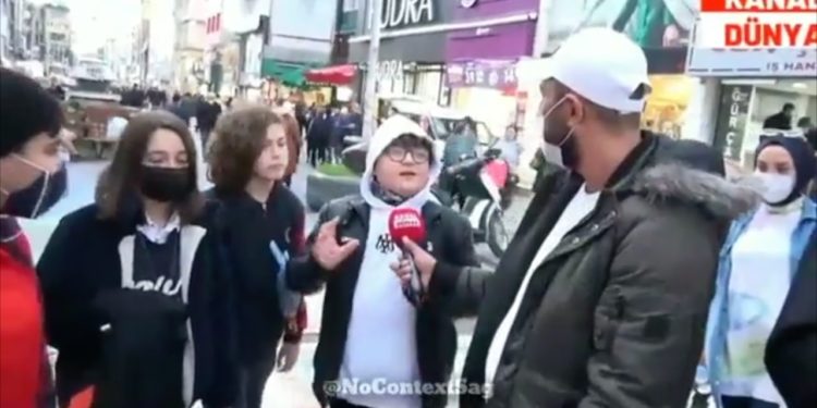 Sokak röportajındaki 13 yaşındaki çocuk: Üstümdekilerin hiçbiri bana ait değil