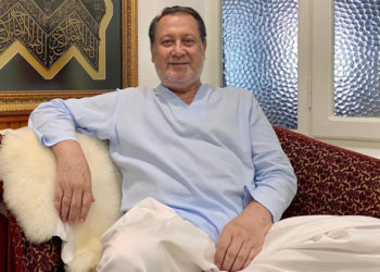 Solist Ahmet Özhan: Bir ekmek yerken bunu yarım ekmeğe düşüreceğiz