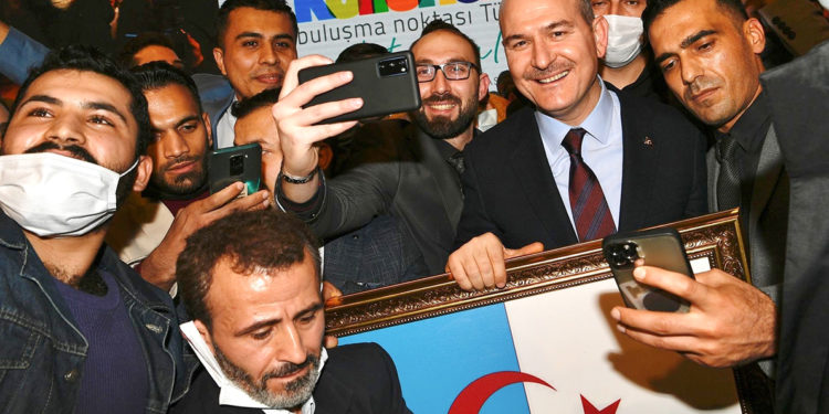 Soylu: Para, makam, mülk, çok varlık bizi şımartmıyor