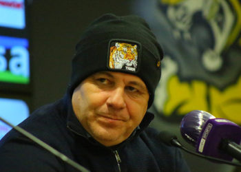 Sumudica: Hakemin maçtan sonra soyunma odasına gelip futbolcularımın nasıl ağladığını görmesini isterdim