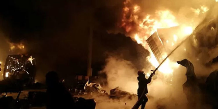 Suriye medyası: İsrail, Lazkiye Limanı'na hava saldırısı düzenledi