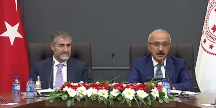 Sözcü yazarı Toker: Lütfi Elvan, Merkez Bankası alanındaki yanlışları üstlenmediğini resmen kamuoyuna duyurmuş oldu