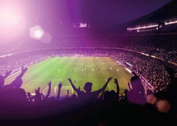 Sözcü yazarı Uğur Dündar: Ekonomik buhran dönemlerinde futbol, sadece futbol değil, bir taraftar için çok şeydir