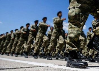 Sözleşmeleri feshedilen askerler Meclis gündeminde: Hukuki gerekçe nedir?