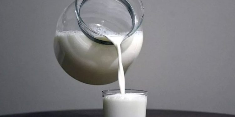 Süt, üreticide 3 lira 30 kuruş, marketlerde 18 lira