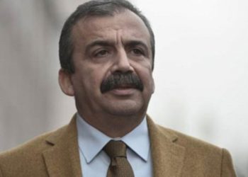 Sırrı Süreyya Önder: Siyaset yasağı bana işlemez; Kürt olmayı, solcu olmayı, hangi yasak alabilir