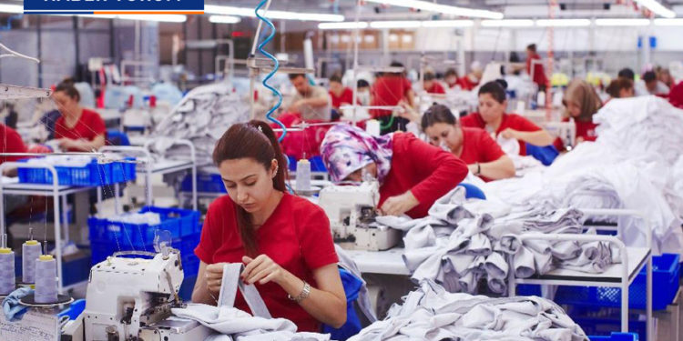 TL tepe takla gidiyor; Başkanlık Sistemi asgari ücreti yedi bitirdi