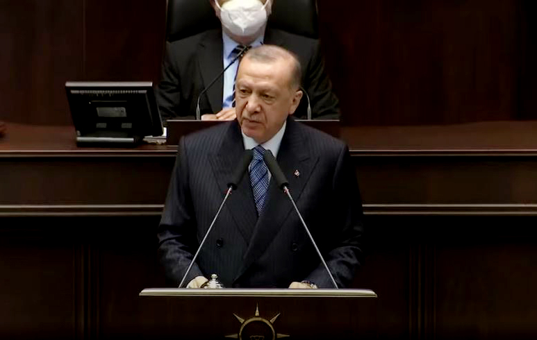 Tayyip Erdoğan: Kur dediğin bugün artar yarın düşer