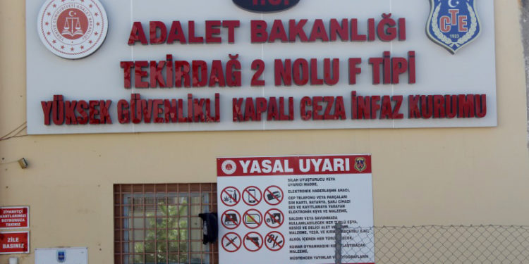Tekirdağ Cezaevi’nde kadın avukata ‘çıplak arama’ işkencesi
