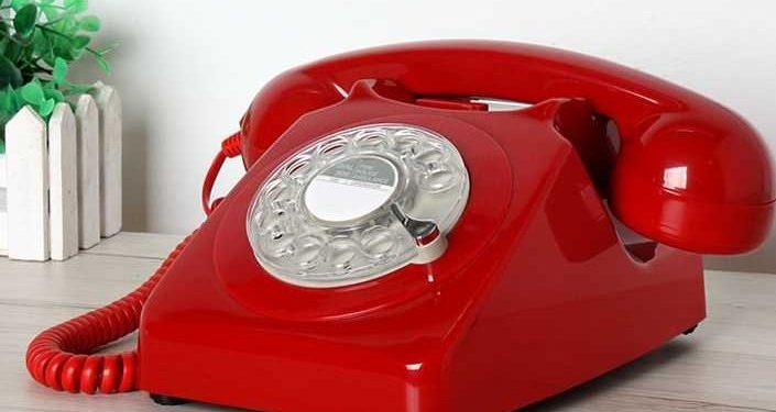 Telefon hattını kendilerine yönlendirdikleri kişinin 370 bin TL’sini dolandırdılar