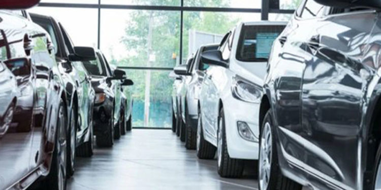 Ticaret Bakanlığı: İzmir'de bir otomotiv bayisine stokçuluk yaptığı gerekçesiyle 545,5 bin TL para cezası verildi