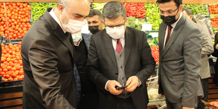 Ticaret Bakanlığı'ndan döviz kurundaki düşüşün ardından fahiş fiyat denetimi