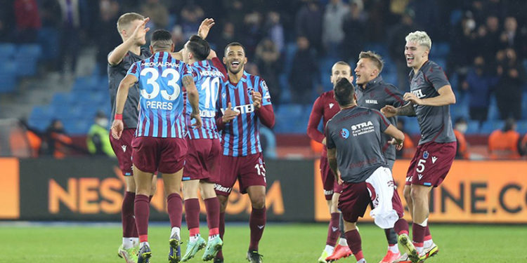 Trabzonspor, tarihi ilk yarıda rekorları alt üst etti