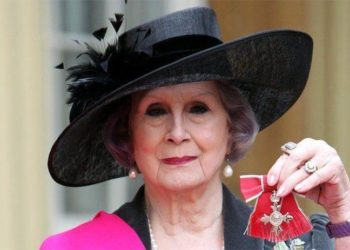 Trans aktivist April Ashley 86 yaşında yaşamını yitirdi