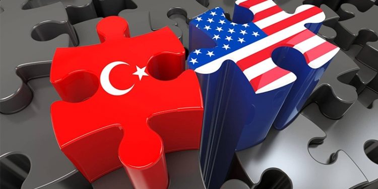 Türk Lirası her geçen gün değer kaybediyor, ABD'li yatırımcı neden Türkiye'ye gelmiyor?