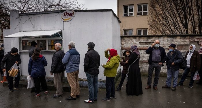 Türkiye’deki ekmek krizi New York Times’ta: Türklerin birçoğu ekmek alamıyor