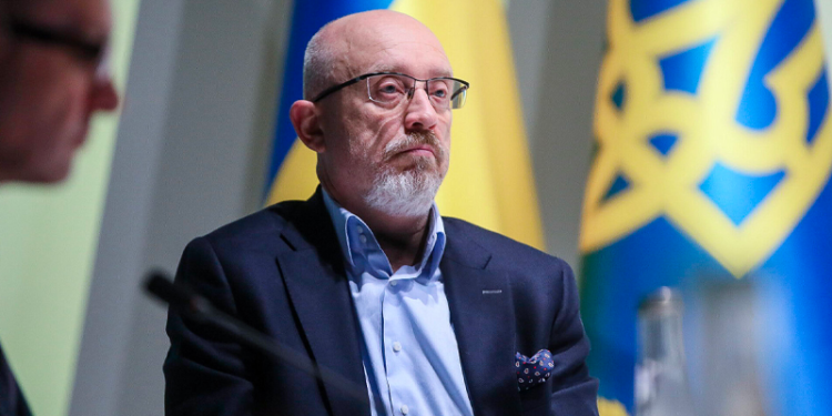 Ukrayna Savunma Bakanı: Rusya sınır hattına 94 bin asker yığdı