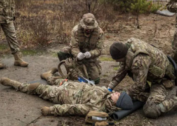 Ukrayna, potansiyel Rus işgaline karşı sivillere muharebe eğitimi veriyor