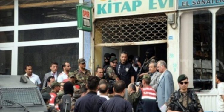 Umut Kitabevi'ni bombalayan 'iyi çocuklar' beraat etti