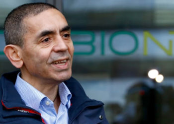 Uğur Şahin'den Omicron açıklaması: Yeni aşıya ihtiyaç olacağını düşünüyorum