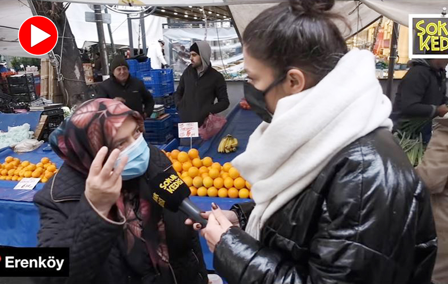 Yaşlı teyze sesi titreyerek anlattı: Torunlarım bir şey ister diye eve gidemiyorum