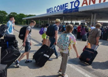 Yabancı ziyaretçi sayısı kasımda katlandı