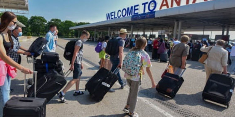 Yabancı ziyaretçi sayısı kasımda katlandı