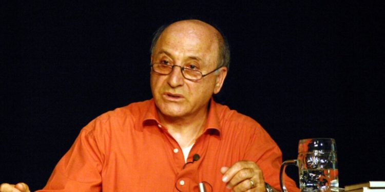 Yazar Haydar Işık, sürgünde yaşamını yitirdi