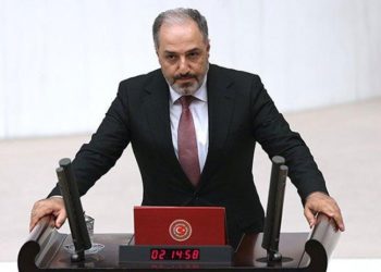 Yeneroğlu'ndan AKP'li vekillere: Sizin adınıza ben de kahroluyorum