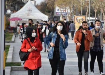 Yurttaş ne diyor: Dolar kurundaki düşüş fiyatlara yansıdı mı?