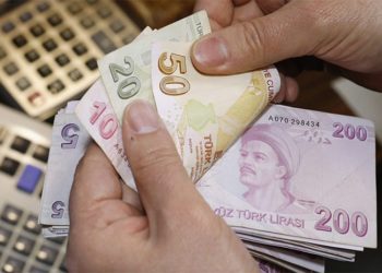 Yurttaşın, bankalara ve finansman şirketlerine olan borcu 1 trilyon TL’ye yaklaştı