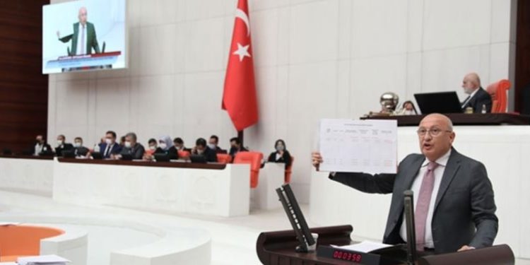 Çakırözer, CHP’li belediyelerin kur farkı nedeniyle yaşadığı kaybı açıkladı
