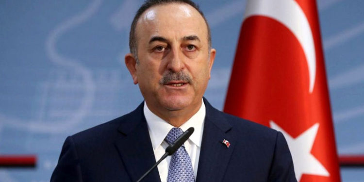 Çavuşoğlu: Ermenistanla karşılıklı uçak seferleri başlayacak