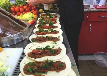 Çiğ köfte de lüks bir ürün olma yolunda ilerliyor