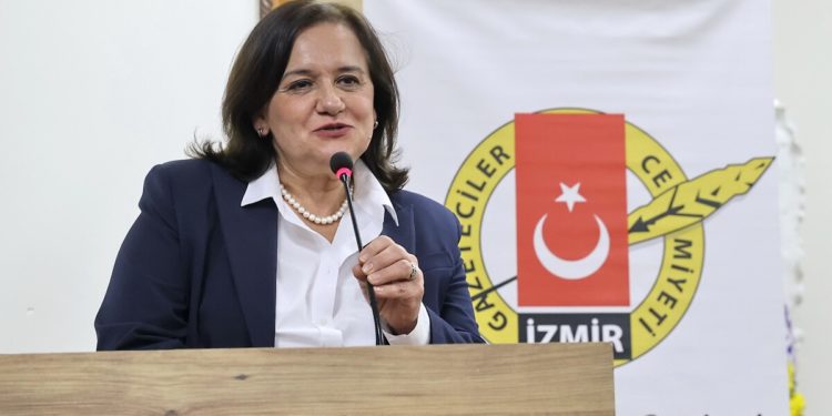 Çiğdem Toker: İddia o ki, düzenlemeyi önceden öğrenenler 18 TL’den 1 milyar dolar sattı
