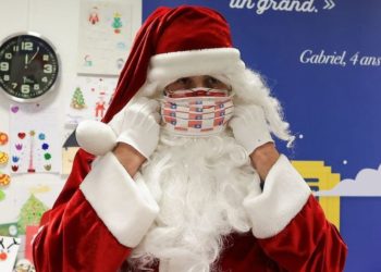 Çocuklara Noel Baba gerçek değil' diyen piskoposa tepki yağdı
