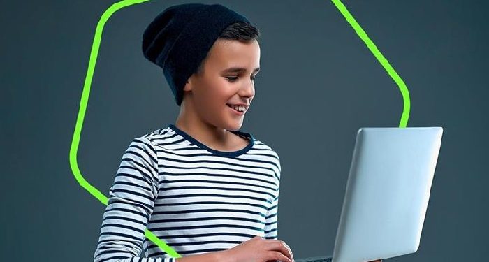 Çocukların yüzde 69’u günde 3 saat teknolojik cihazlarda vakit geçiriyor