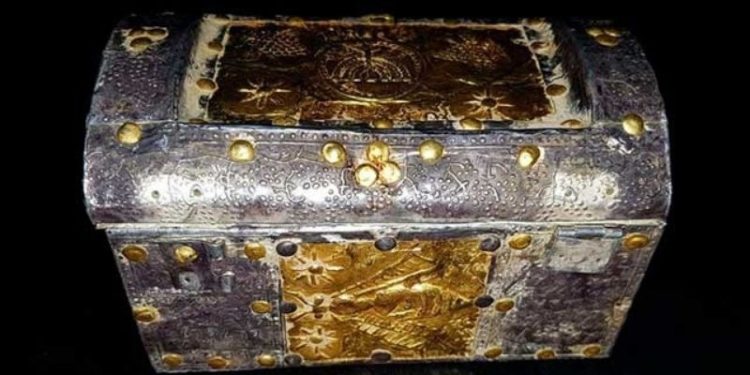 Çorum’da tarihi altın kaplama sandık bulundu, eserin dönemi araştırılıyor