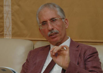 Özer Sencar: Vatandaş ekonomik nedenlerle iktidarı terk ediyor