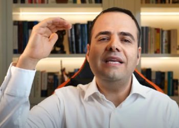 Özgür Demirtaş’tan asgari ücret çıkışı: ‘Gelmeden bitti’