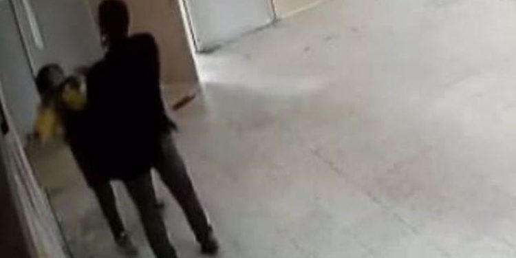 Öğrencisine şiddet uygulayan öğretmen görevden alındı